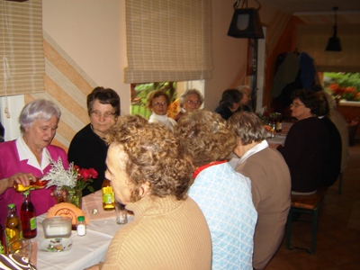 Spotkanie emerytowanych pracownikw Domu Pomocy Spoecznej w Foluszu 